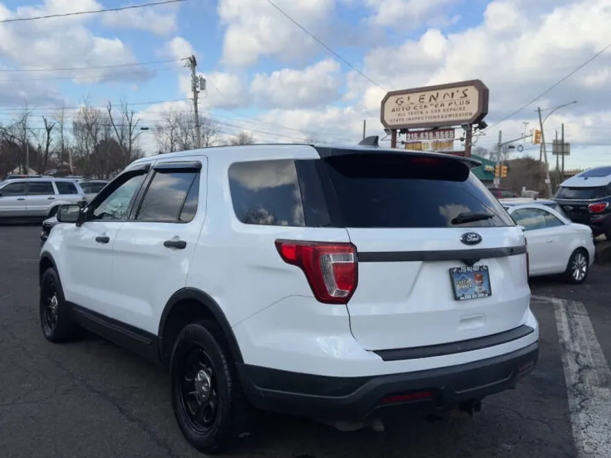 2018 Ford Explorer photo 1