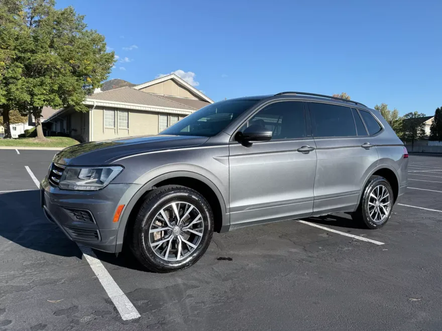 2021 Volkswagen Tiguan S photo 1