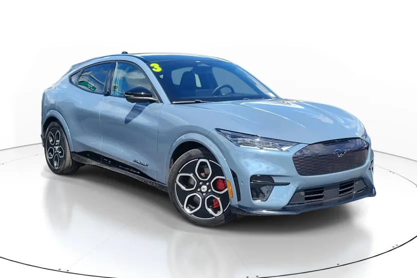 2023 Ford Mustang Mach-E GT photo 1