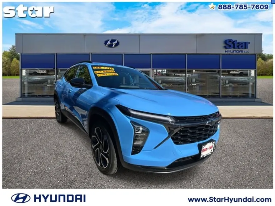 2024 Chevrolet Trax photo 1