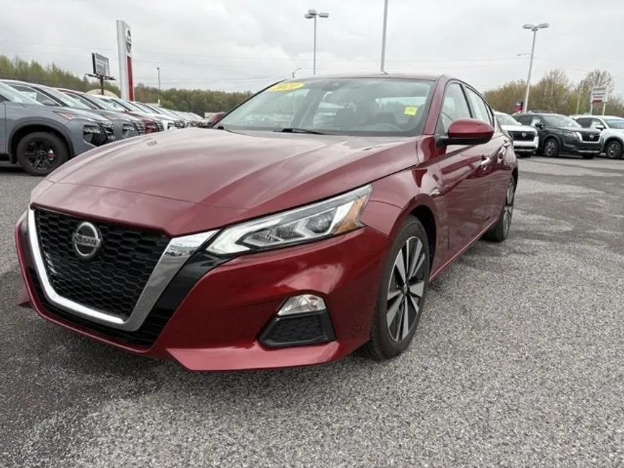 2021 Nissan Altima 2.5 SV photo 1