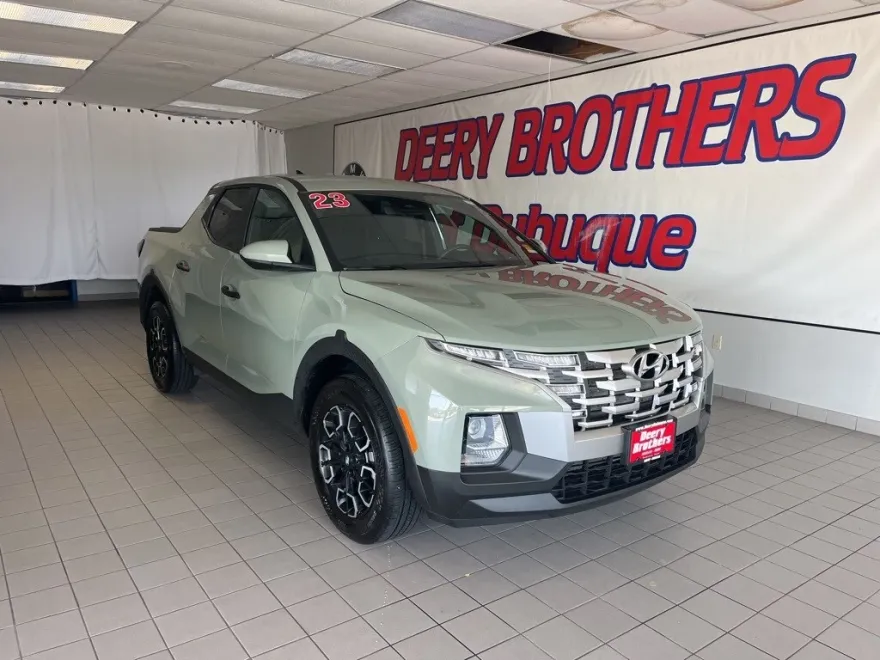 2023 Hyundai Santa Cruz SE photo 1