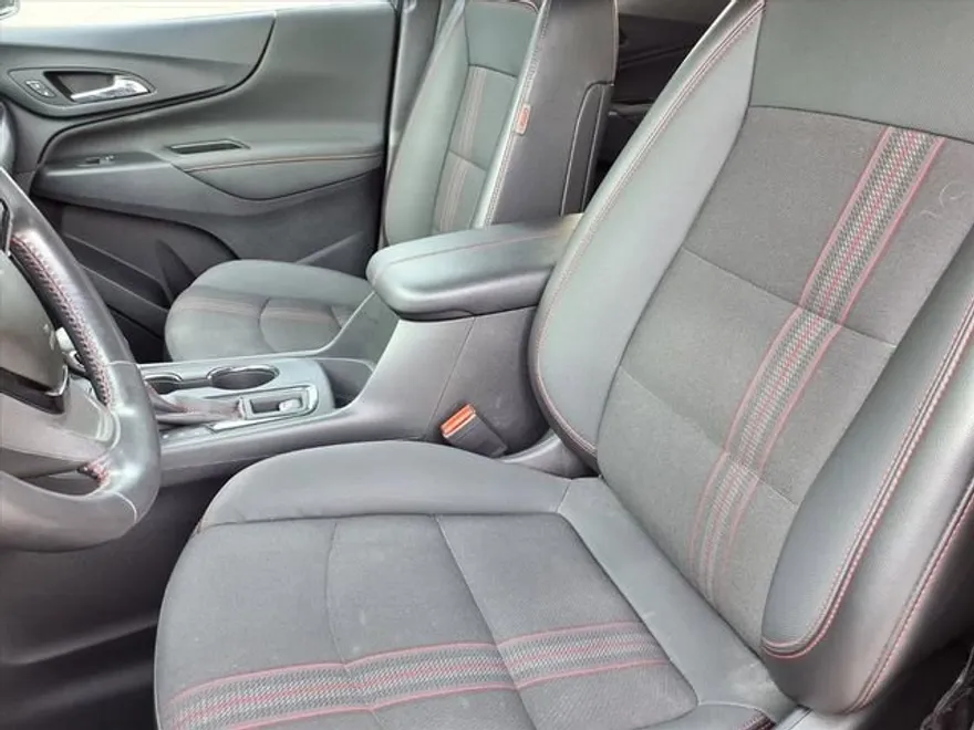 2022 Chevrolet Equinox RS photo 1