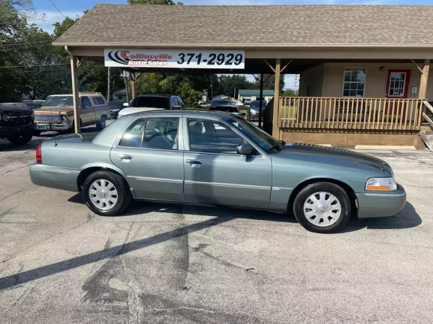 2005 Mercury Grand Marquis LS photo 1
