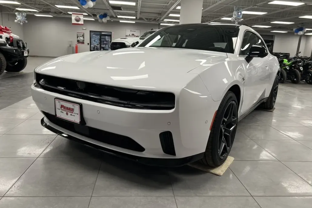 2024 Dodge Charger Daytona R/T photo 1