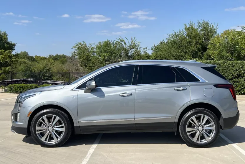 2024 Cadillac XT5 Premium Luxury photo 1