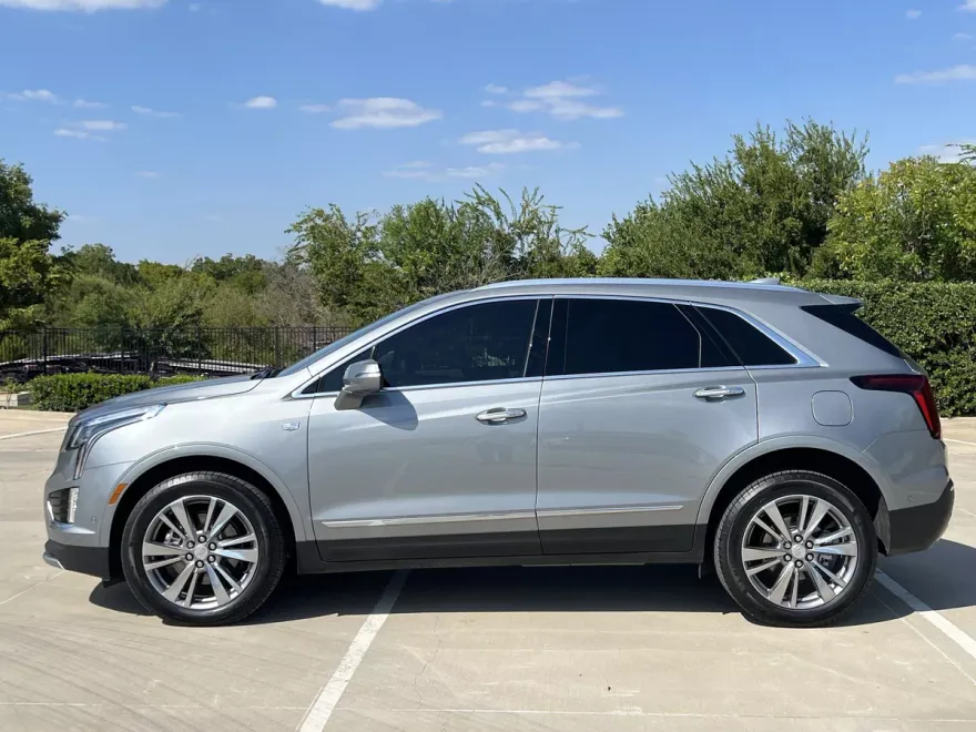 2024 Cadillac XT5 Premium Luxury photo 1