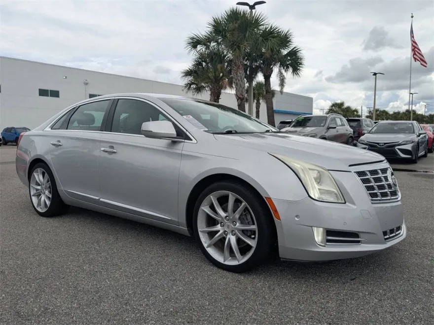 2014 Cadillac XTS Premium photo 1