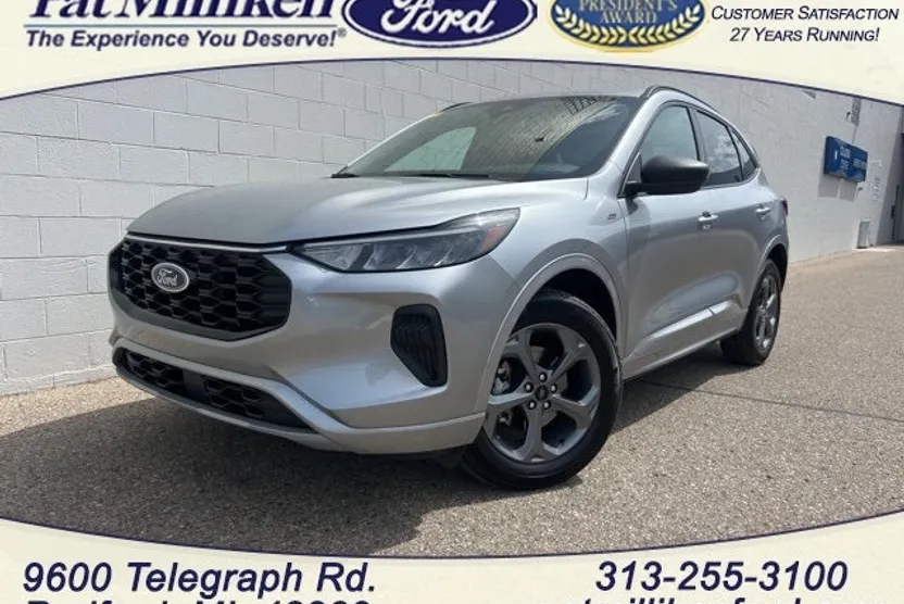 2023 Ford Escape ST-Line photo 1