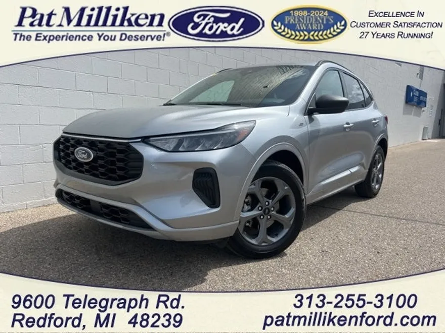 2023 Ford Escape ST-Line photo 1