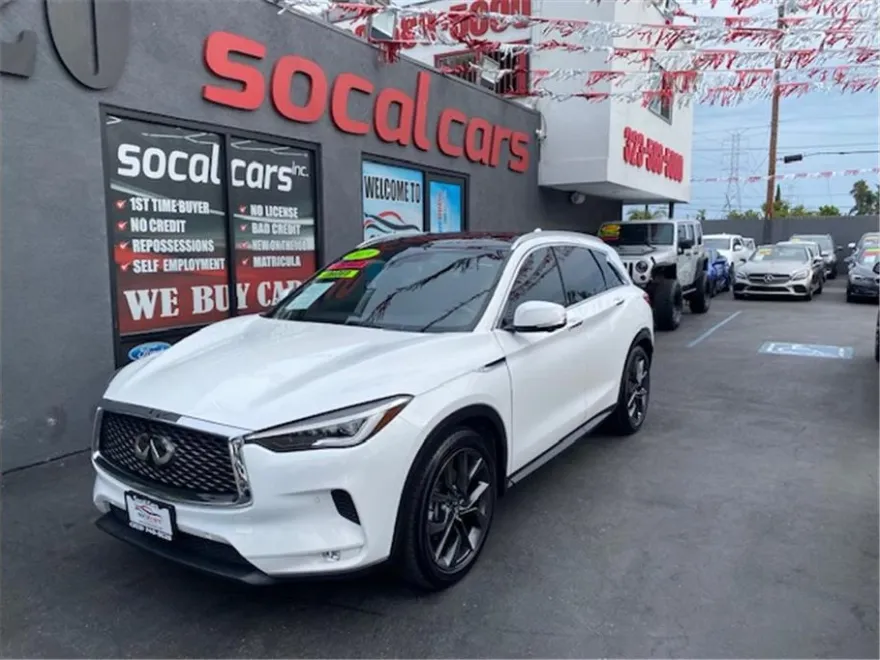 2019 Infiniti QX50 Essential SPORT photo 1