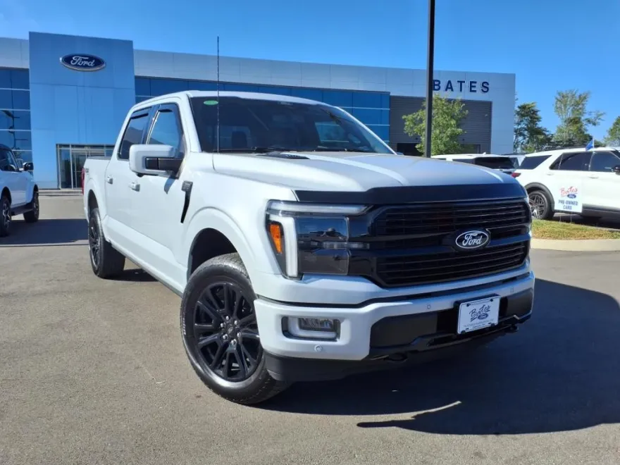 2025 Ford F-150 Platinum photo 1