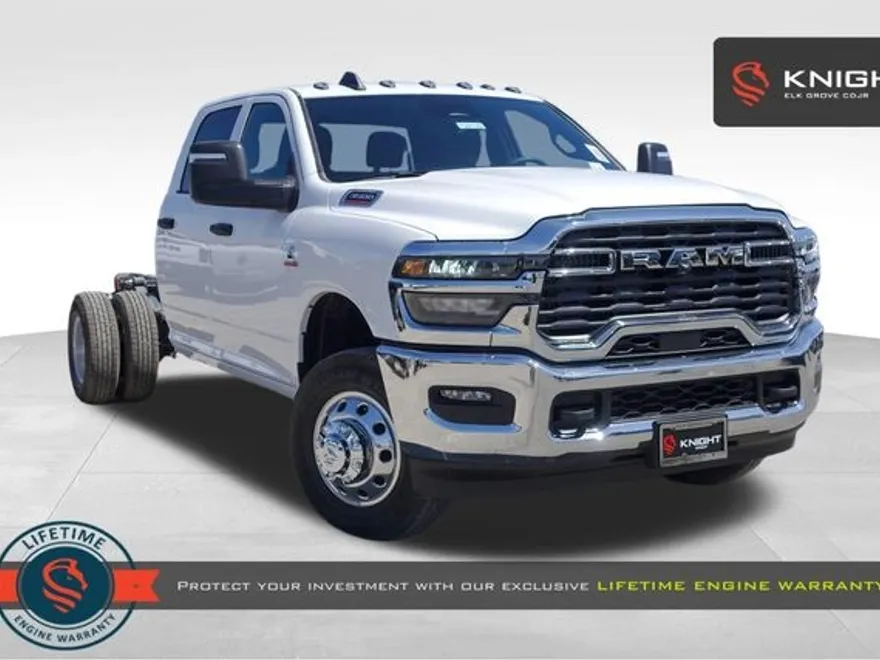 2025 Ram 3500 Tradesman photo 1