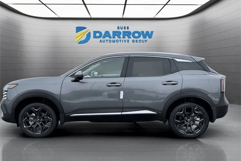 2025 Nissan Kicks SR photo 1