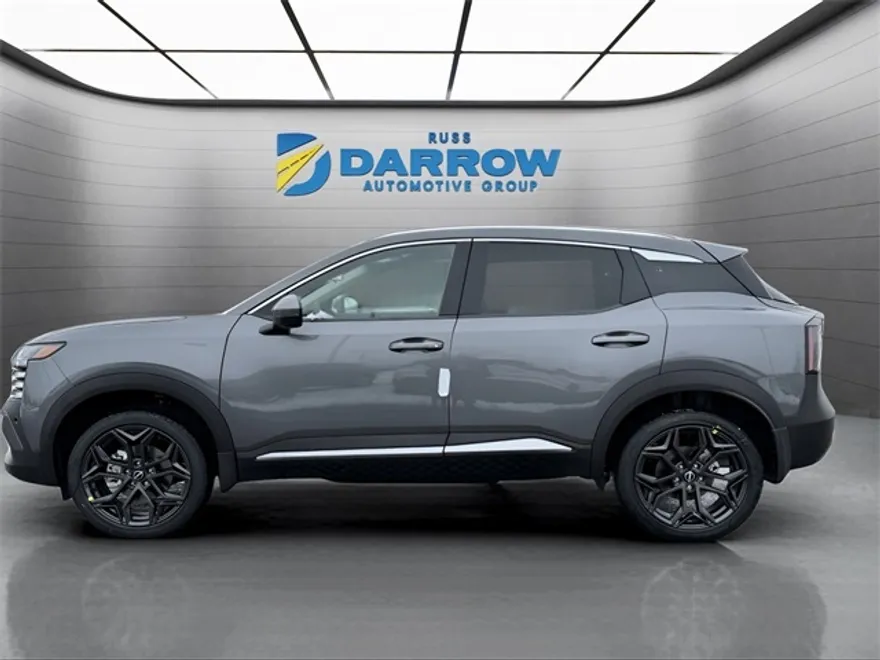 2025 Nissan Kicks SR photo 1