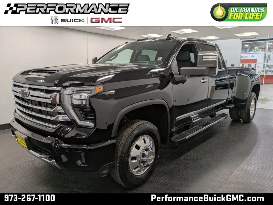 2024 Chevrolet Silverado 3500HD High Country photo 1