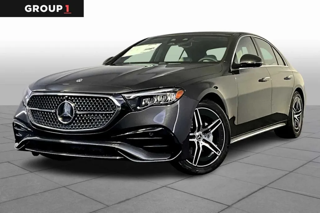 2026 Mercedes Benz E 350 4MATIC Sedan photo 1