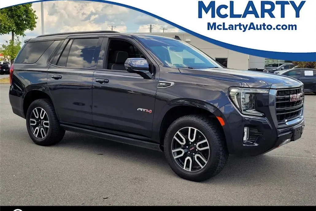 2023 Gmc Yukon AT4 photo 1