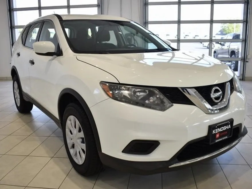 2016 Nissan Rogue S photo 1