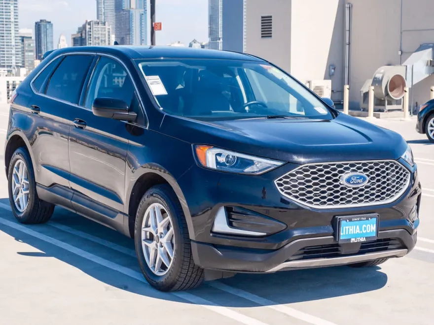 2024 Ford Edge SEL photo 1