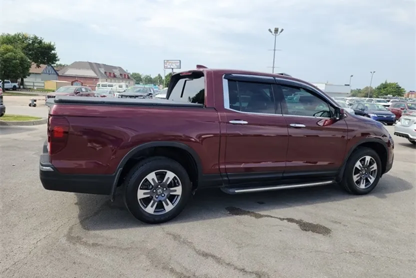 2019 Honda Ridgeline RTL-E photo 1