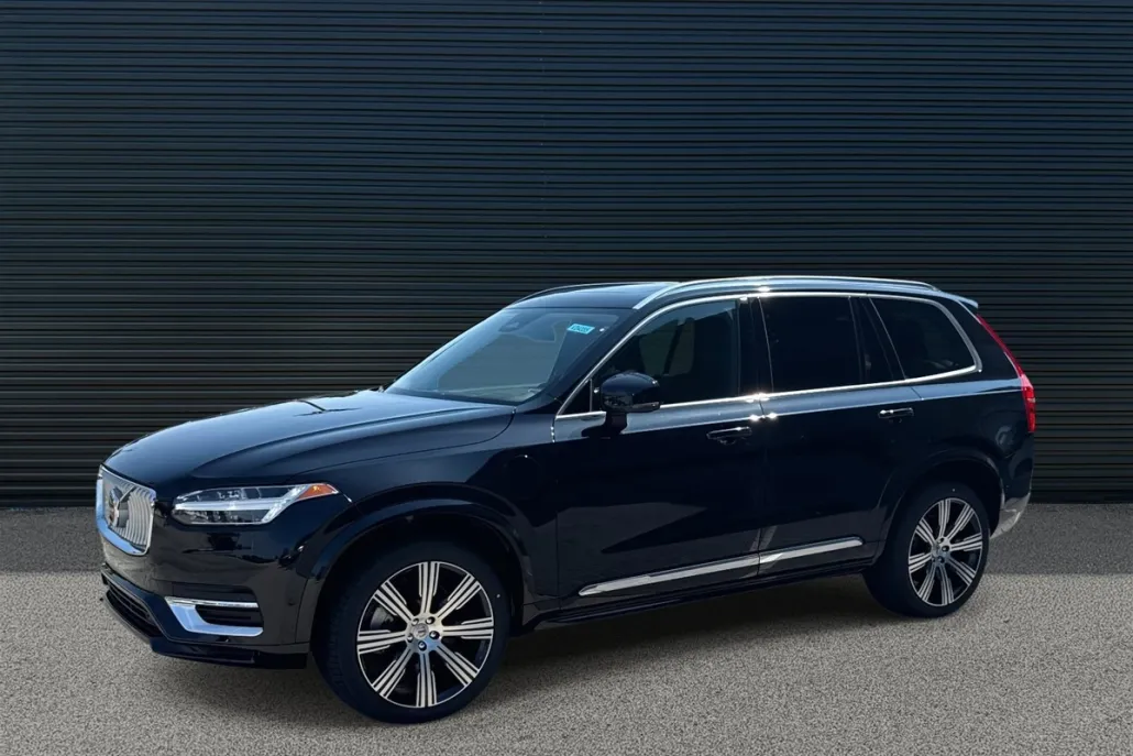 2024 Volvo XC90 Recharge T8 Plus photo 1