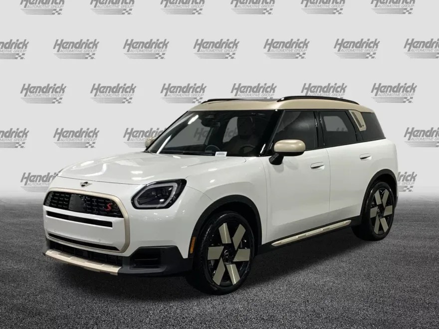 2025 Mini Countryman S ALL4 photo 1