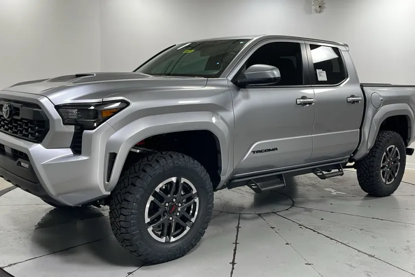 2025 Toyota Tacoma TRD Sport Double Cab photo 1