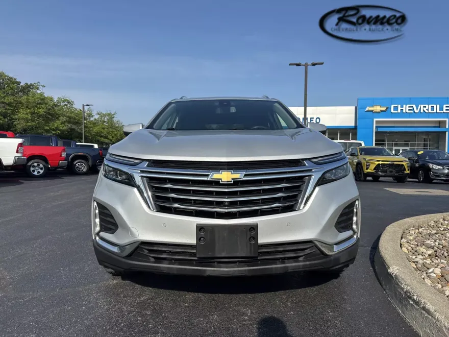 2022 Chevrolet Equinox Premier photo 1