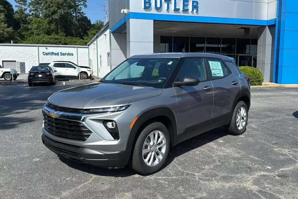 2026 Chevrolet Trailblazer LS photo 1