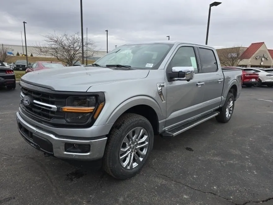 2024 Ford F-150 XLT photo 1