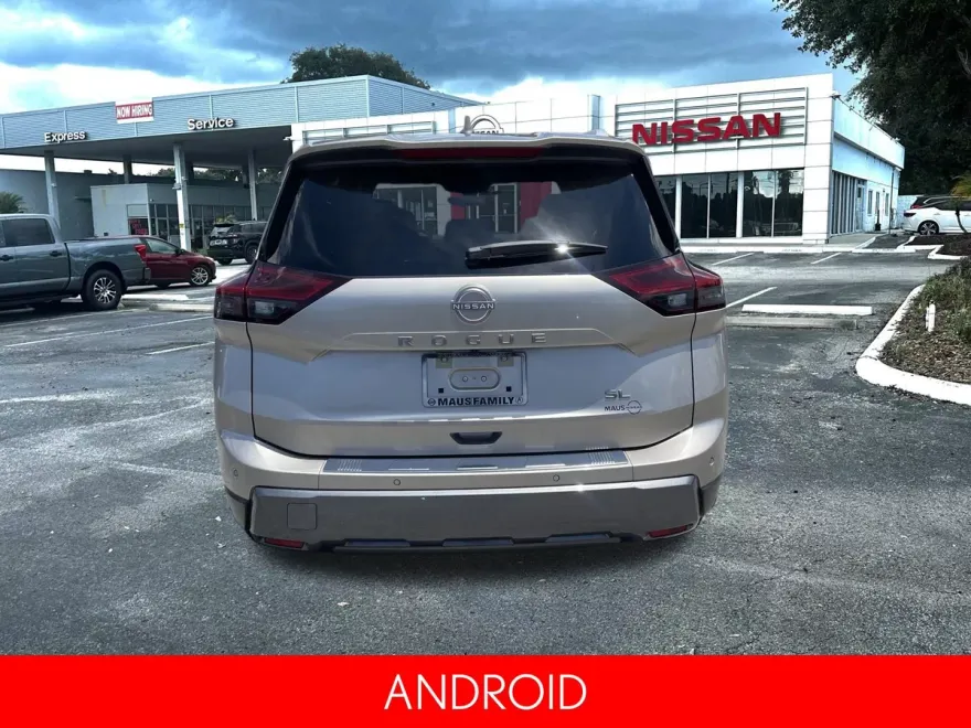 2024 Nissan Rogue SL photo 1