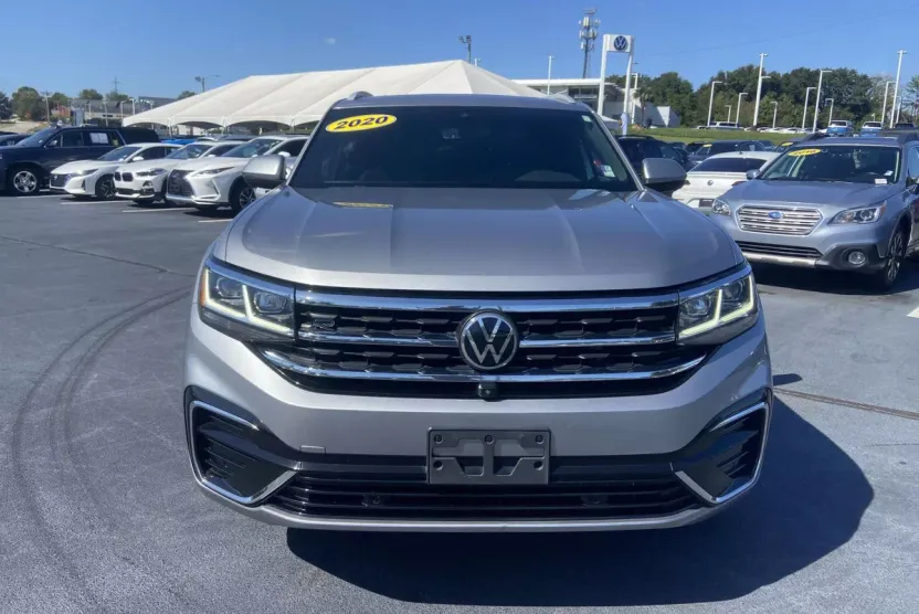 2020 Volkswagen Atlas Cross Sport V6 SEL Premium R-Line photo 1