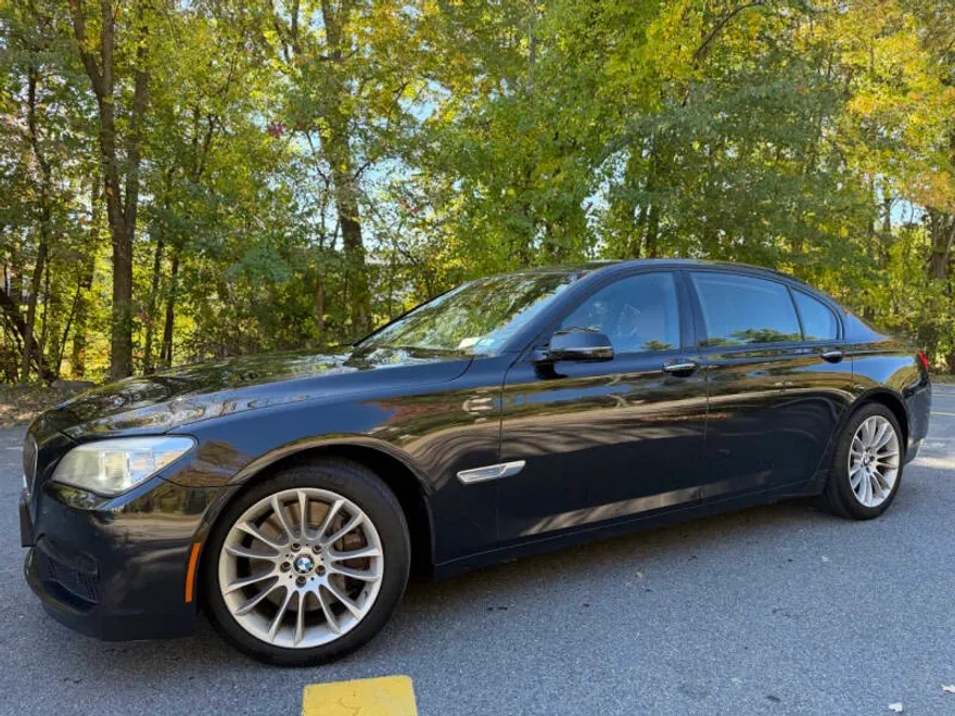 2013 Bmw 750Li / ALPINA B7 photo 1