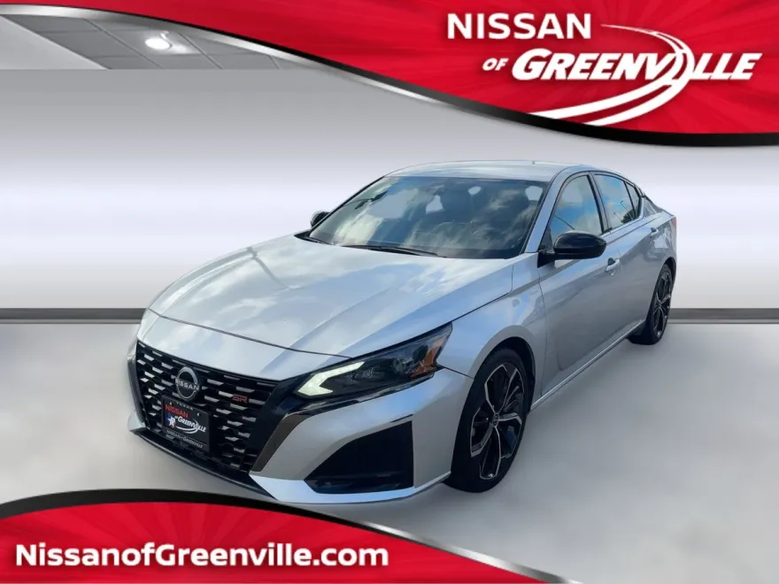 2023 Nissan Altima 2.5 SR photo 1
