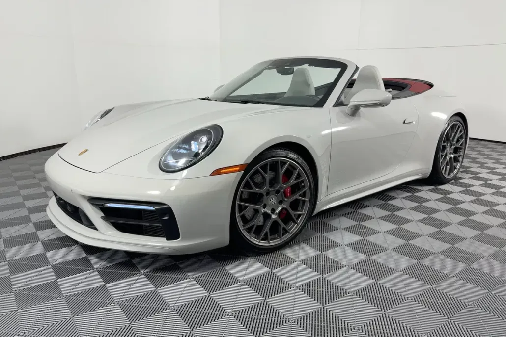2022 Porsche 911 S Cabriolet photo 1