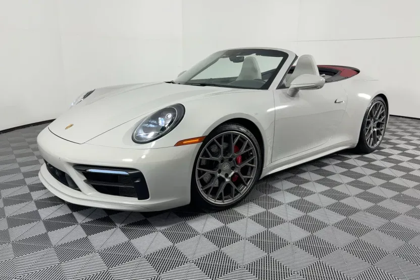 2022 Porsche 911 S Cabriolet photo 1