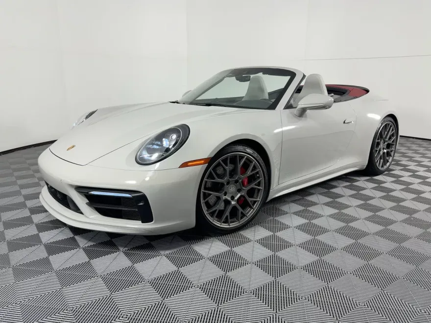 2022 Porsche 911 S Cabriolet photo 1