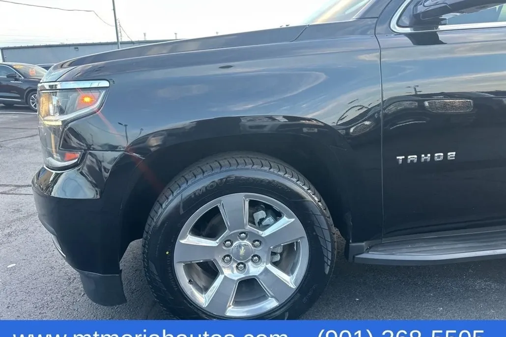 2017 Chevrolet Tahoe LT photo 1