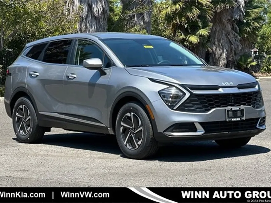 2025 Kia Sportage Hybrid LX photo 1