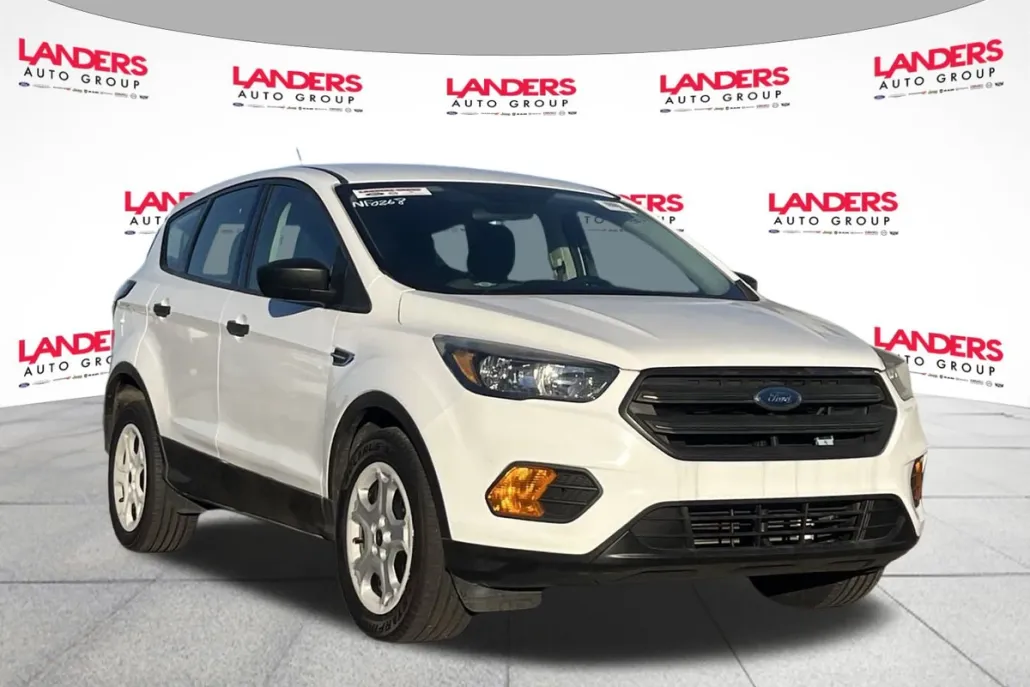 2018 Ford Escape S photo 1