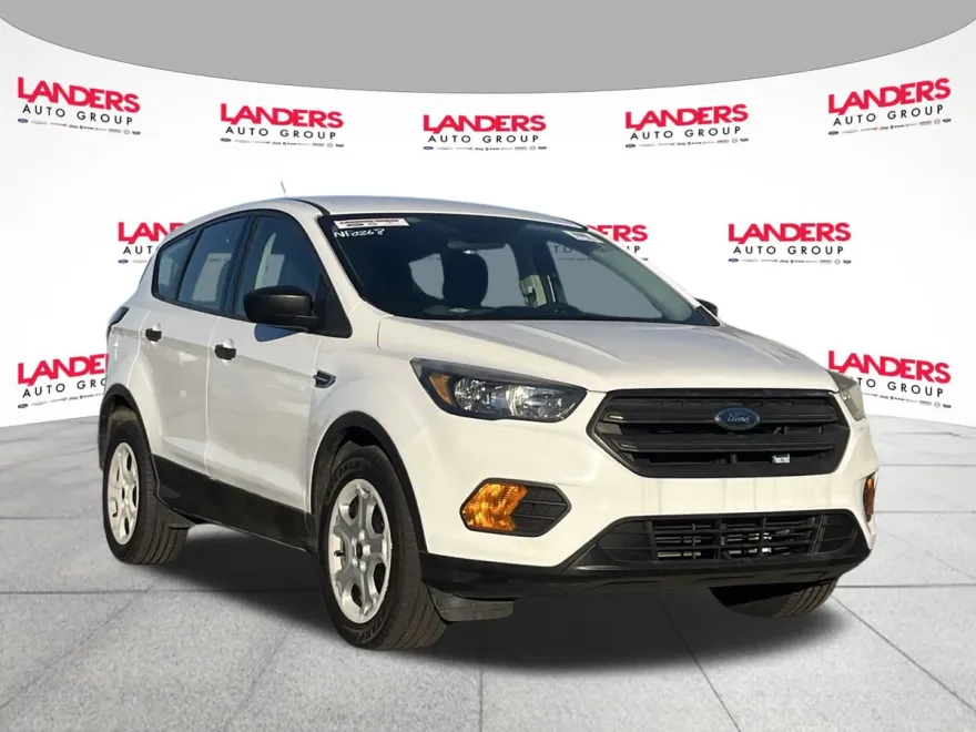 2018 Ford Escape S photo 1