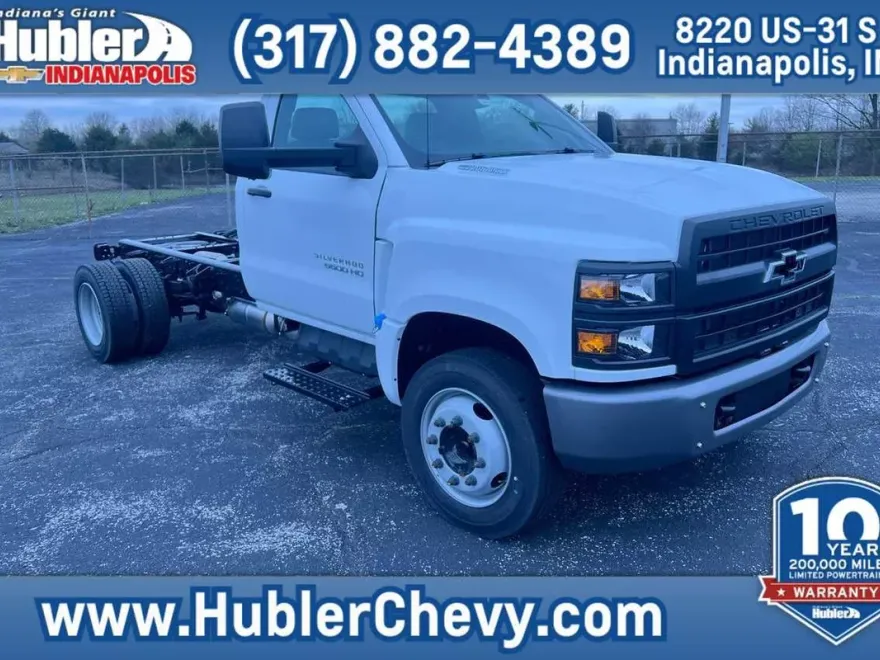 2024 Chevrolet Silverado 6500HD Work Truck photo 1