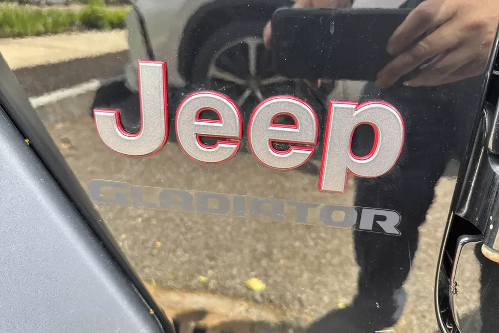 2021 Jeep Gladiator Rubicon photo 1