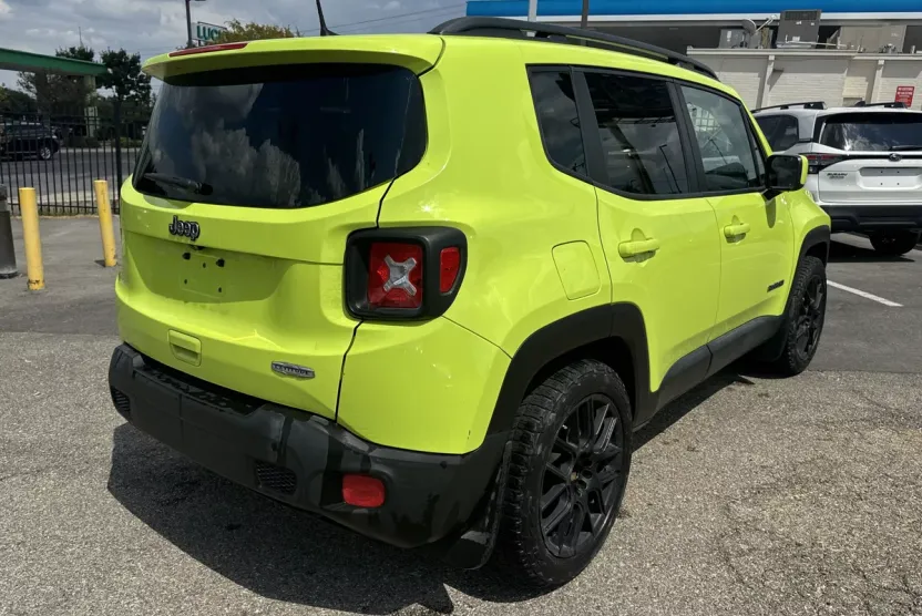 2018 Jeep Renegade Latitude North Edition photo 1