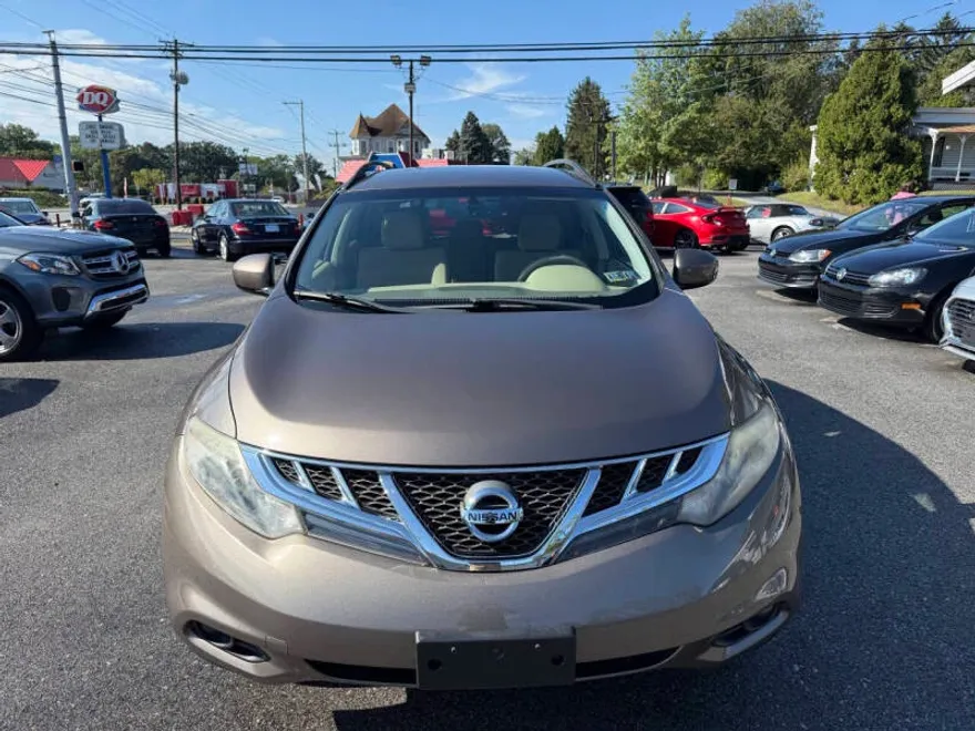 2014 Nissan Murano SV photo 1