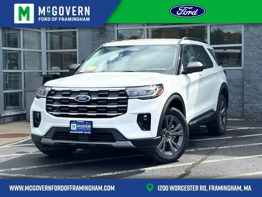 2025 Ford Explorer photo 1