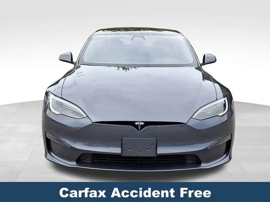 2023 Tesla Model S photo 1