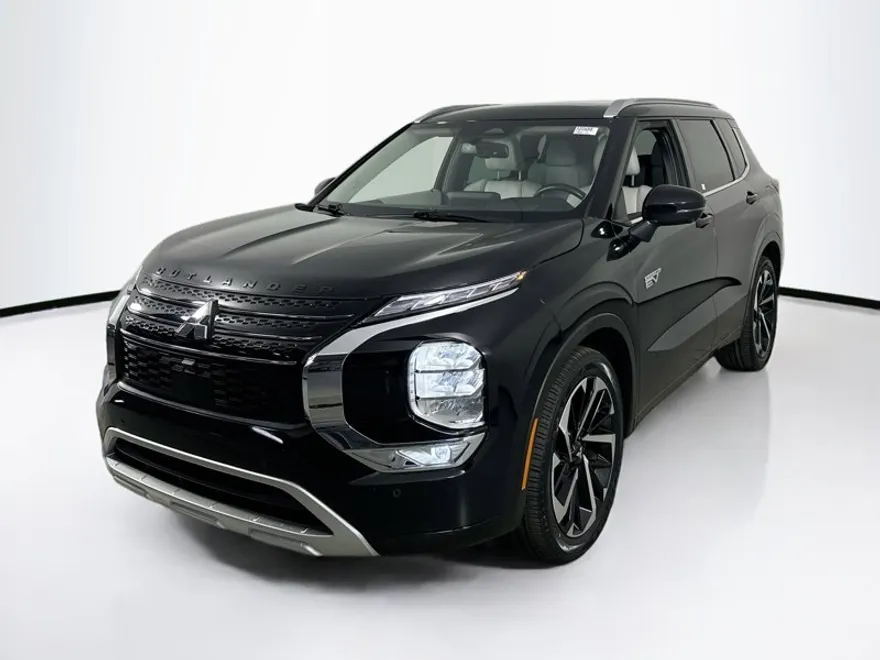 2023 Mitsubishi Outlander PHEV SEL photo 1