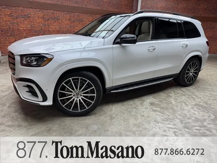 2025 Mercedes Benz GLS 450 4MATIC photo 1